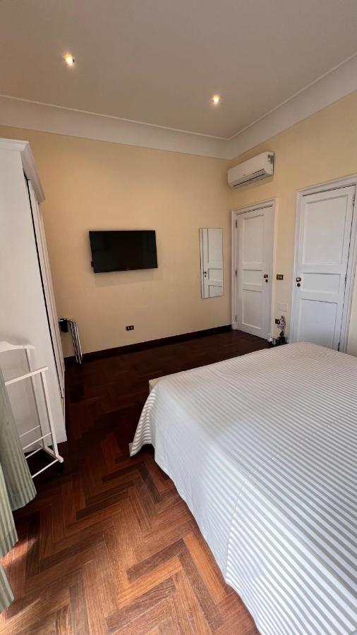 Calabritto Suite Napoli Exterior foto