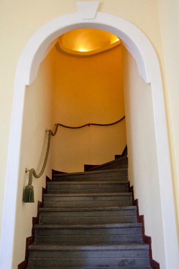 Calabritto Suite Napoli Exterior foto