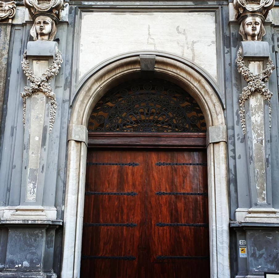 Calabritto Suite Napoli Exterior foto